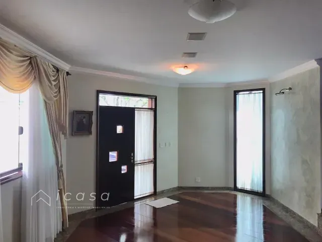 Casa com 512m² 4 quartos e 2 banheiros, à venda, no bairro Jardim Aquárius em São José dos Campos