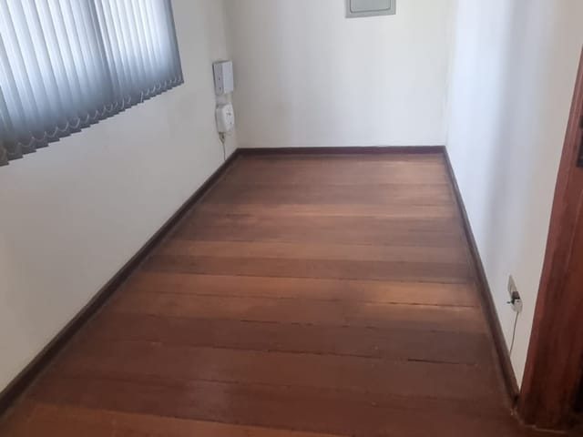 Casa 4 quartos e 2 banheiros, à venda, no bairro São Benedito em Pindamonhangaba