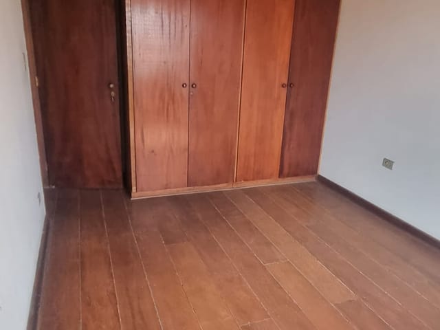Casa 4 quartos e 2 banheiros, à venda, no bairro São Benedito em Pindamonhangaba