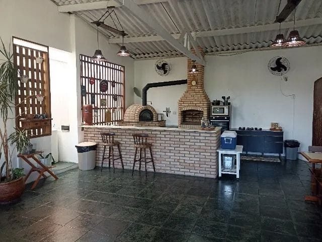 Casa com 250m² 4 quartos e 7 banheiros, à venda, no bairro Jardim Adelina em Cotia