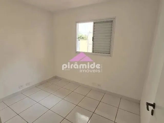 Casa com 75m² 2 quartos e 1 banheiro, para alugar, no bairro Monte Castelo em São José Dos Campos