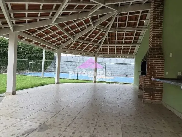 Casa com 75m² 2 quartos e 1 banheiro, para alugar, no bairro Monte Castelo em São José Dos Campos