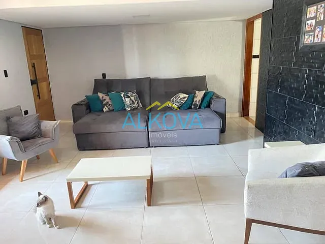 Casa com 250m² 4 quartos e 3 banheiros, à venda, no bairro Monte Castelo em São José dos Campos