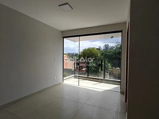 Casa com 235m² 3 quartos e 2 banheiros, à venda, no bairro Planalto em Belo Horizonte