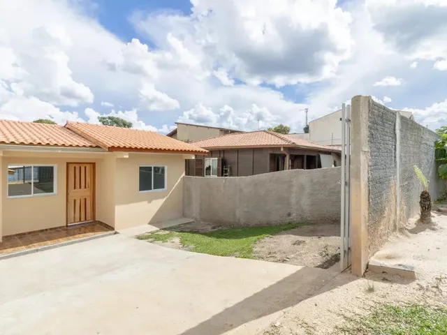 Casa 2 quartos e 1 banheiro, para alugar, no bairro Santa Felicidade em Curitiba