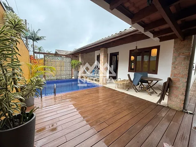 Casa com 410m² 4 quartos e 6 banheiros, à venda, no bairro Juquehy em São Sebastião