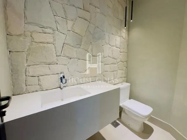 Casa com 312m² 3 quartos e 5 banheiros, à venda, no bairro Jardim Cristal em Aparecida de Goiânia