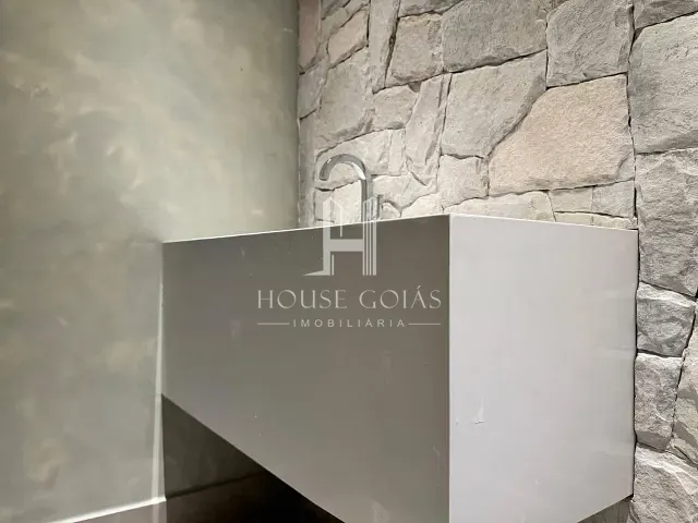 Casa com 312m² 3 quartos e 5 banheiros, à venda, no bairro Jardim Cristal em Aparecida de Goiânia