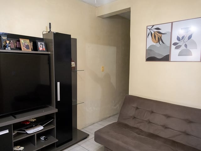 Casa 2 quartos e 2 banheiros, à venda, no bairro Fragata em Pelotas