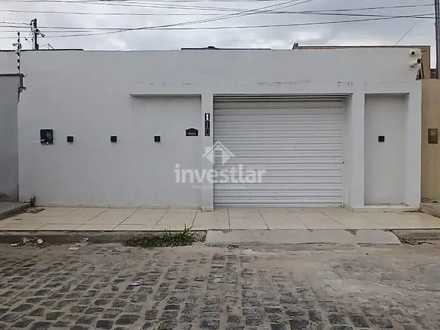 Casa com 198m² 3 quartos e 5 banheiros, à venda, no bairro Santa Cruz em Campina Grande