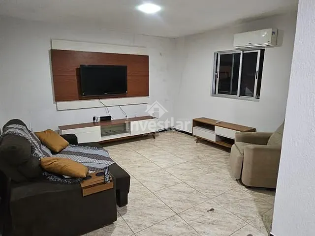 Casa com 198m² 3 quartos e 5 banheiros, à venda, no bairro Santa Cruz em Campina Grande