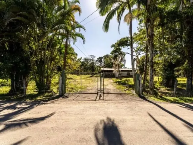 Casa à venda, no bairro Barreiros em Morretes