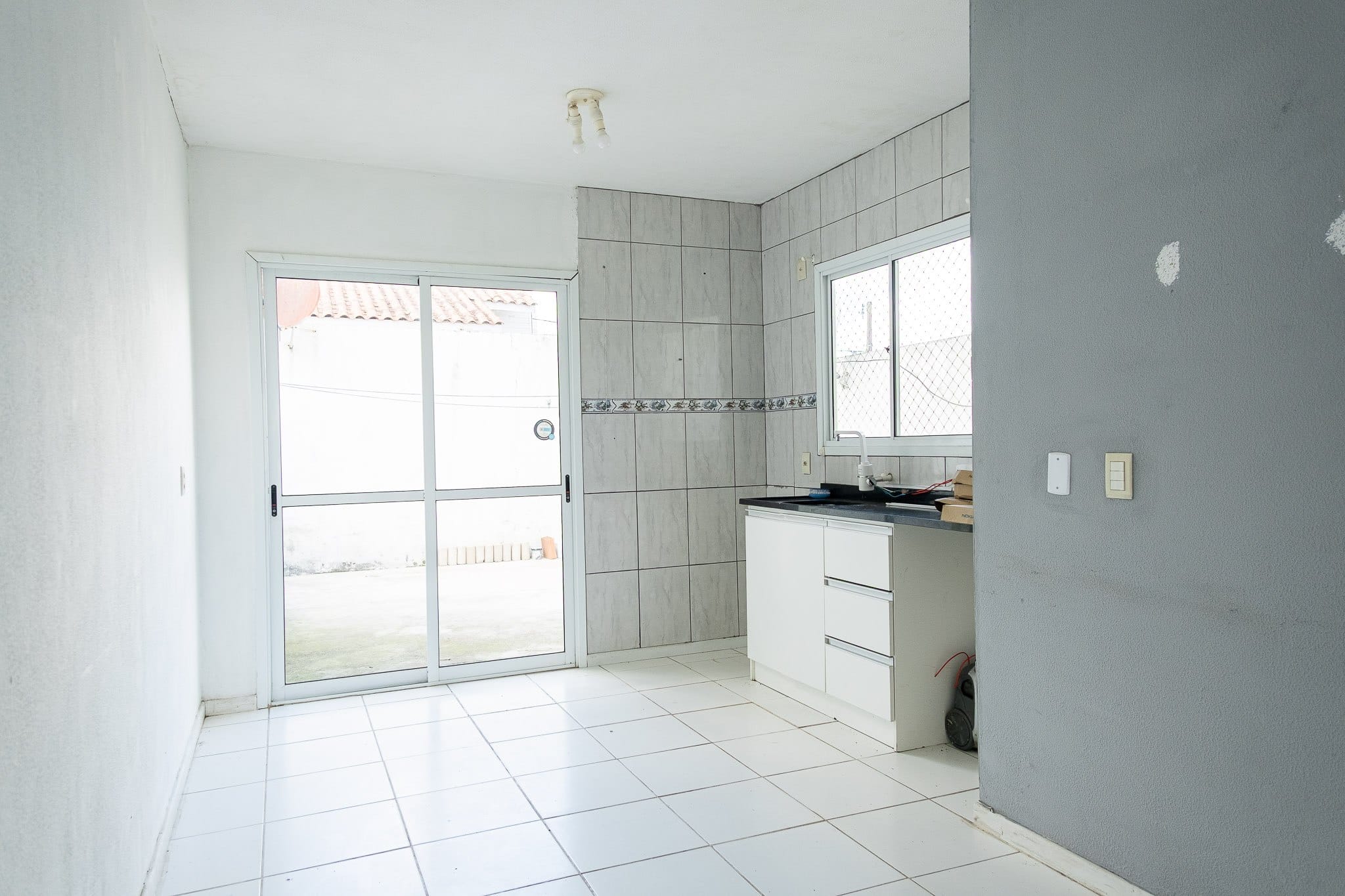Casa à venda no Moradas Pelotas 1, Três Vendas - com 43 m², 2 quartos, pátio aos fundos e vaga de garagem.