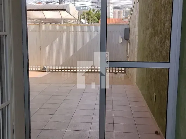 Casa com 200m² 2 quartos e 2 banheiros, à venda, no bairro Vila Helena em Jundiaí