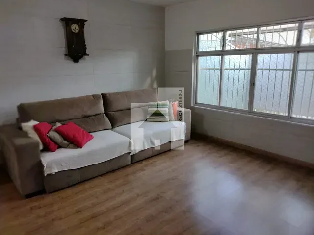 Casa com 200m² 2 quartos e 2 banheiros, à venda, no bairro Vila Helena em Jundiaí