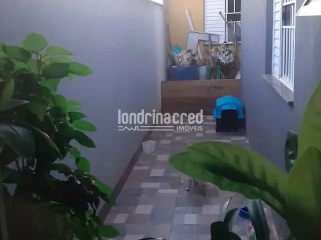 Casa à venda, no bairro Jardim Olímpico em Londrina