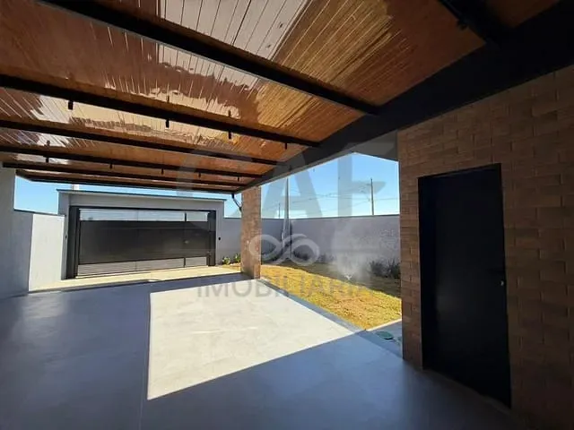 Casa 3 quartos e 3 banheiros, à venda, no bairro Residencial Europa em Holambra