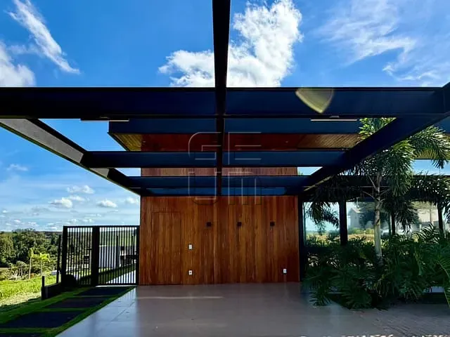 Casa com 1650m² 4 quartos e 6 banheiros, à venda ou para alugar, no bairro Rodovia em Sertanópolis