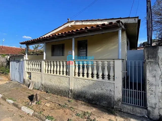 Casa 3 quartos e 1 banheiro, à venda, no bairro Vila Campanha em Guaxupé