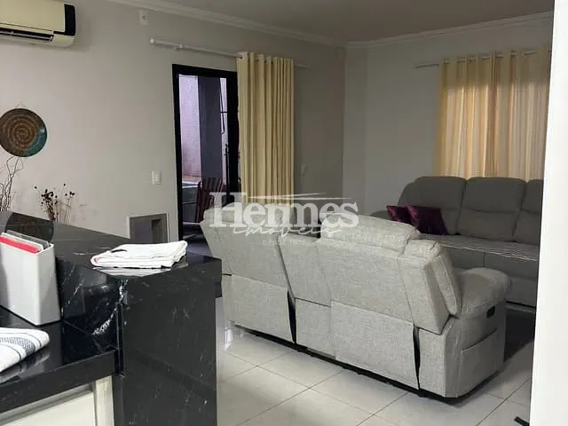 Casa com 300m² 3 quartos e 3 banheiros, à venda, no bairro São Luiz em Paulínia