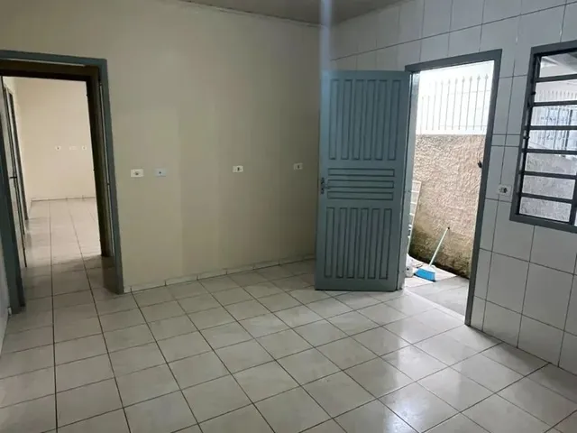 Casa 3 quartos e 1 banheiro, para alugar, no bairro São Marcos em São José Dos Pinhais
