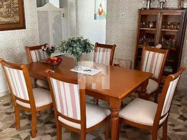 Casa com 600m² 4 quartos e 3 banheiros, à venda, no bairro Jardim Tarumã em Jundiaí