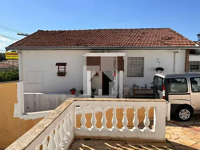 Casa com 600m² 4 quartos e 3 banheiros, à venda, no bairro Jardim Tarumã em Jundiaí