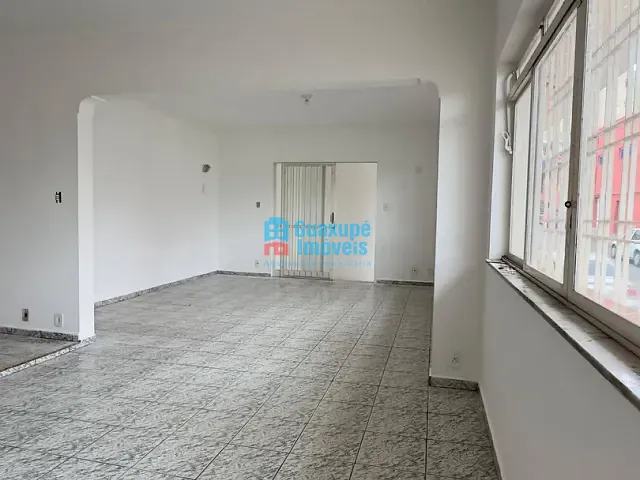 Ponto com 59m², para alugar, no bairro Centro em Guaxupé