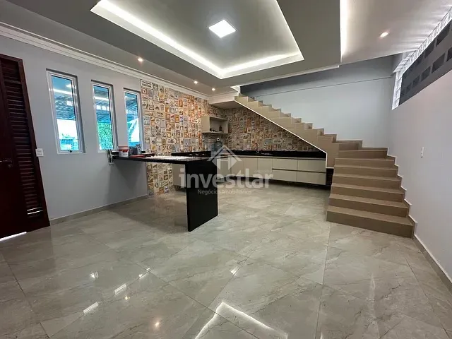 Casa com 310m² 4 quartos e 3 banheiros, à venda, no bairro Jardim Tavares em Campina Grande