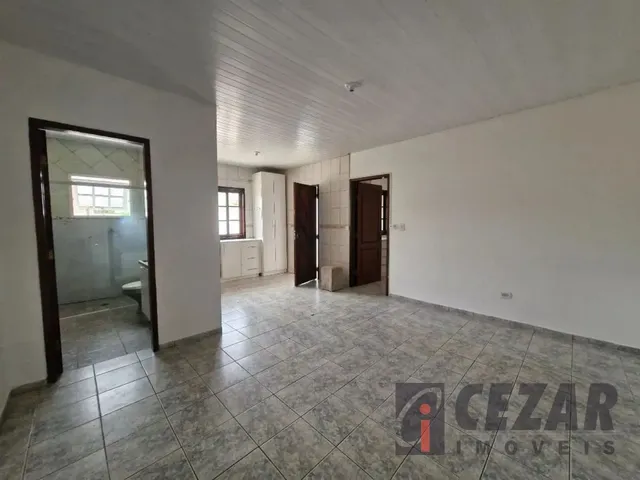 Casa com 480m² 3 quartos e 1 banheiro, para alugar, no bairro Estância Pinhais em Pinhais