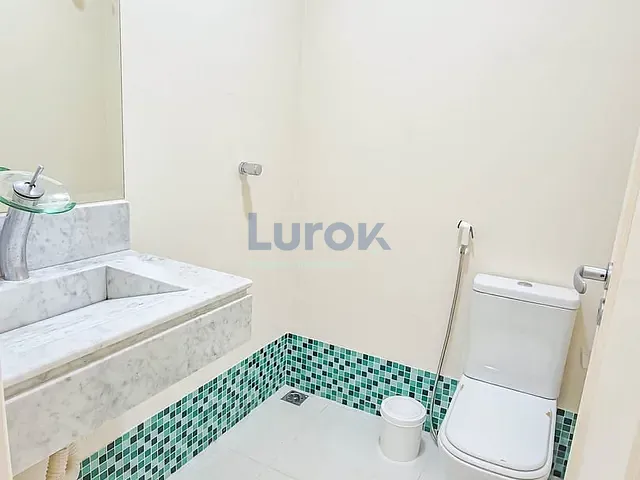 Casa com 300m² 3 quartos e 5 banheiros, para alugar, no bairro Jardim Alto da Colina em Valinhos