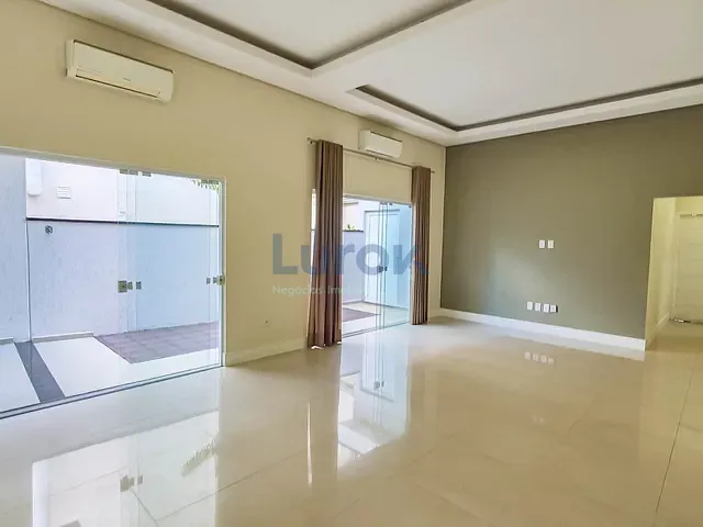 Casa com 300m² 3 quartos e 5 banheiros, para alugar, no bairro Jardim Alto da Colina em Valinhos