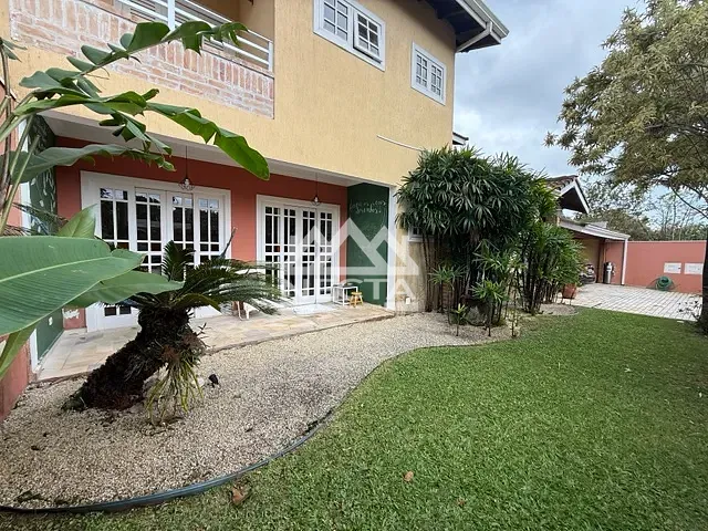 Casa com 450m² 4 quartos e 6 banheiros, à venda, no bairro Portal da Olaria em São Sebastião