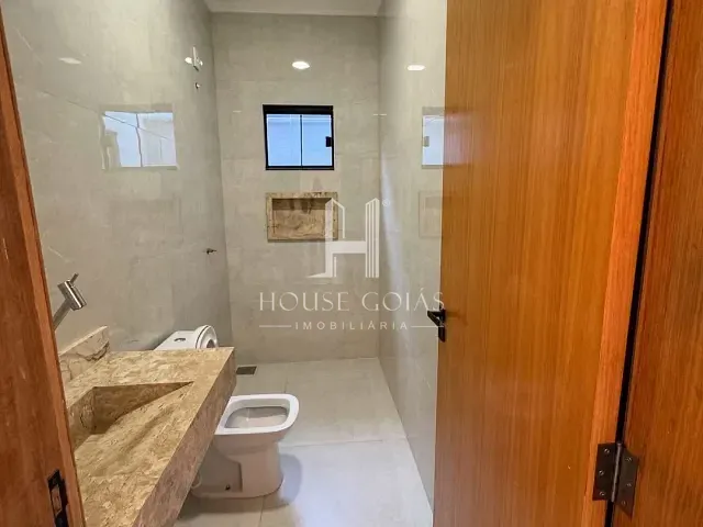 Casa 3 quartos e 2 banheiros, à venda, no bairro Parque Itatiaia em Aparecida de Goiânia