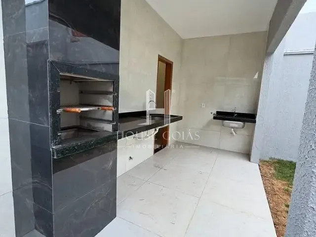 Casa 3 quartos e 2 banheiros, à venda, no bairro Parque Itatiaia em Aparecida de Goiânia