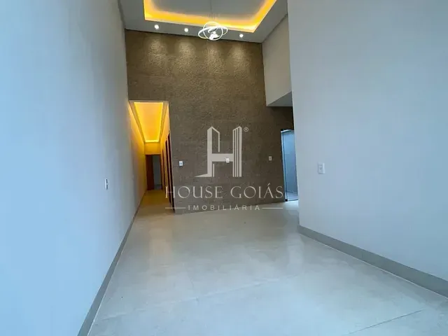 Casa 3 quartos e 2 banheiros, à venda, no bairro Parque Itatiaia em Aparecida de Goiânia