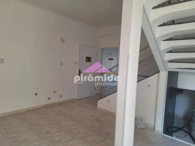 Casa com 305m² 3 quartos e 1 banheiro, para alugar, no bairro Vila Ema em São José Dos Campos