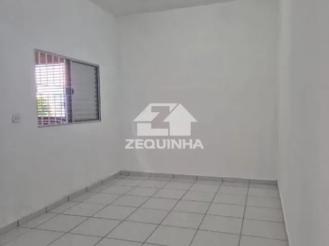 Casa com 60m² 1 quarto e 1 banheiro, para alugar, no bairro Conceicao em Osasco