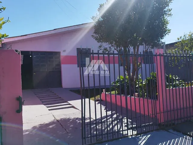 Casa 4 quartos e 1 banheiro, à venda, no bairro Industrial em Guarapuava