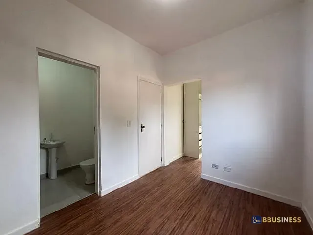 Casa com 160m² 3 quartos e 2 banheiros, à venda, no bairro Chácara do Remanso em Vargem Grande Paulista