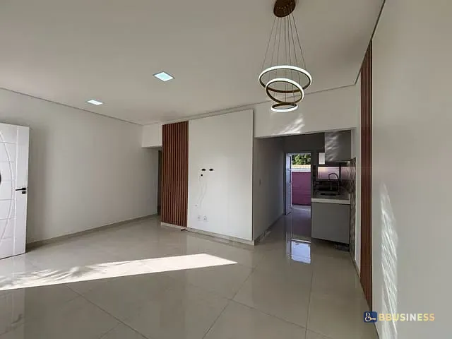 Casa com 160m² 3 quartos e 2 banheiros, à venda, no bairro Chácara do Remanso em Vargem Grande Paulista