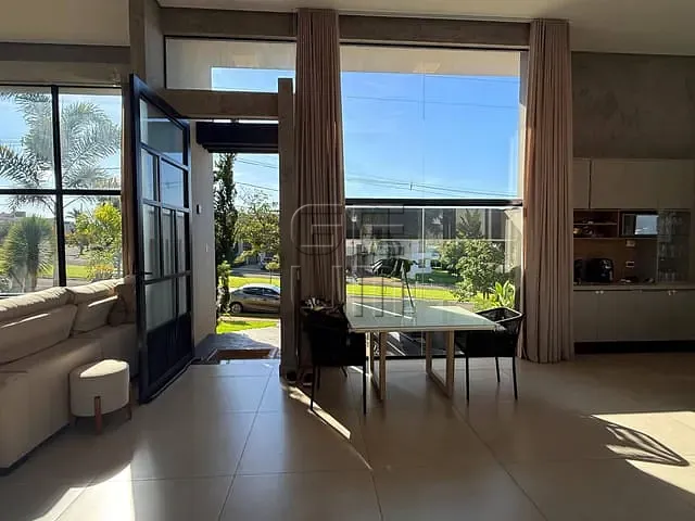 Casa 3 quartos e 3 banheiros, à venda, no bairro Sun Lake em Londrina