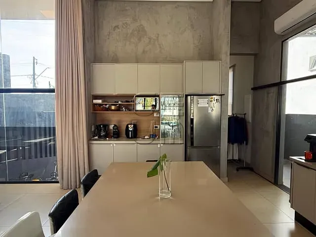 Casa 3 quartos e 3 banheiros, à venda, no bairro Sun Lake em Londrina