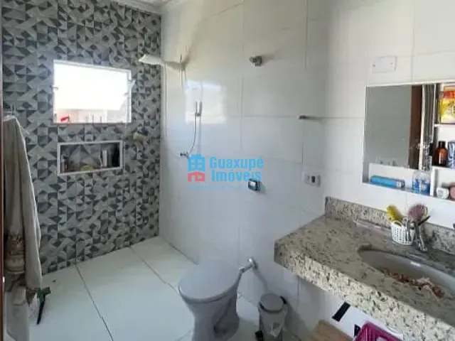 Casa com 500m² 3 quartos e 1 banheiro, à venda, no bairro Jardim Tres Rosas em Guaxupé