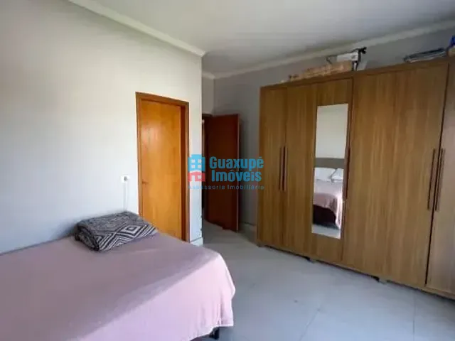 Casa com 500m² 3 quartos e 1 banheiro, à venda, no bairro Jardim Tres Rosas em Guaxupé