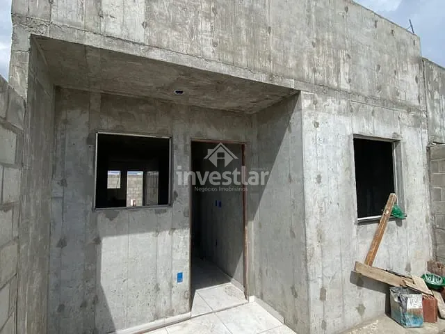 Casa 2 quartos e 2 banheiros, à venda, no bairro Serrotão em Campina Grande