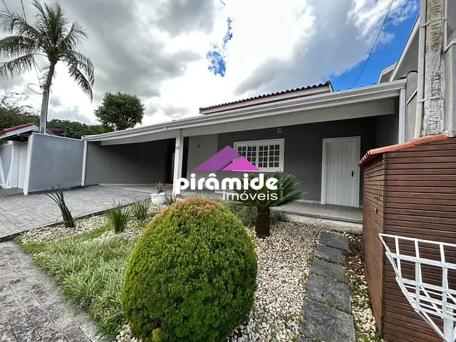 Casa com 360m² 4 quartos e 4 banheiros, à venda ou para alugar, no bairro Urbanova em São José dos Campos