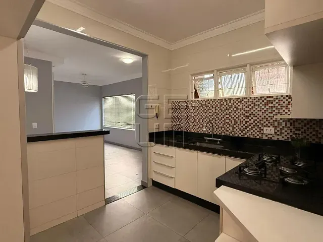 Casa 3 quartos e 3 banheiros, à venda, no bairro Jardim Alvorada em Londrina