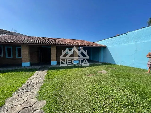 Casa com 370m² 3 quartos e 2 banheiros, à venda, no bairro Morro do Algodão em Caraguatatuba