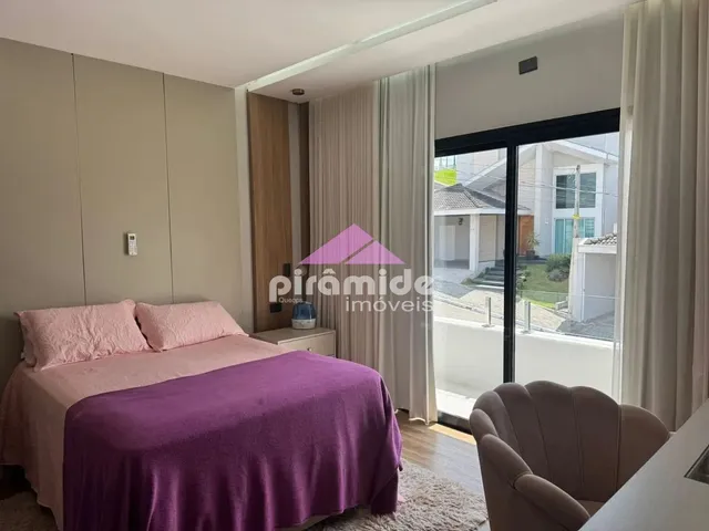 Casa com 252m² 3 quartos e 1 banheiro, para alugar, no bairro Residencial Mantiqueira em São José Dos Campos